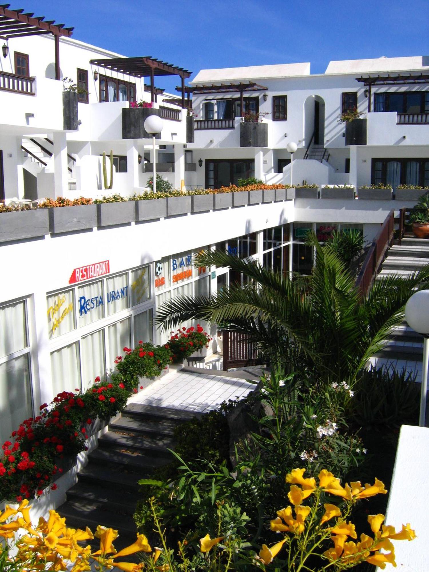 Plaza Azul Aparthotel Puerto del Carmen  Bagian luar foto