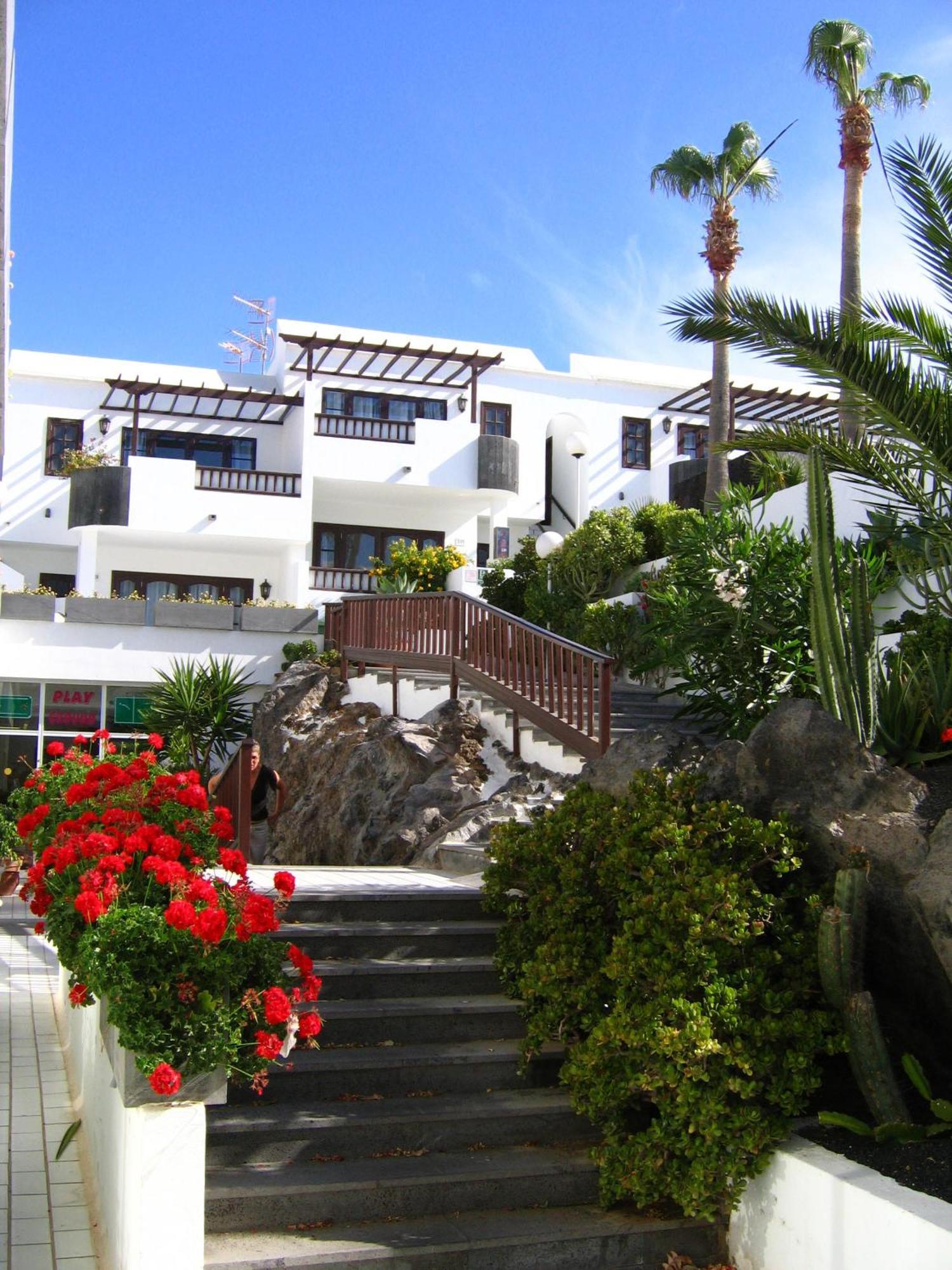 Plaza Azul Aparthotel Puerto del Carmen  Bagian luar foto