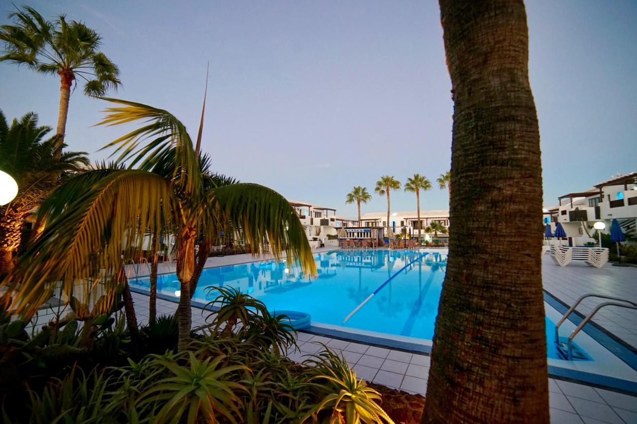 Plaza Azul Aparthotel Puerto del Carmen  Bagian luar foto